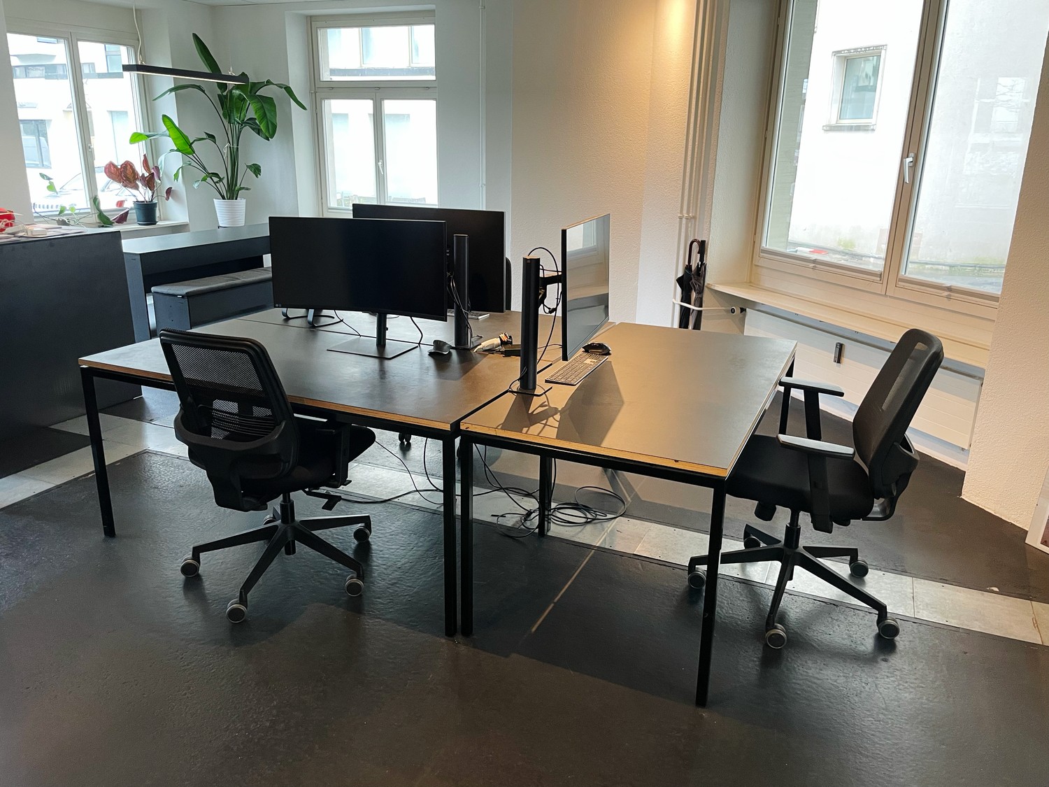Ufficio, foto 1 di 6