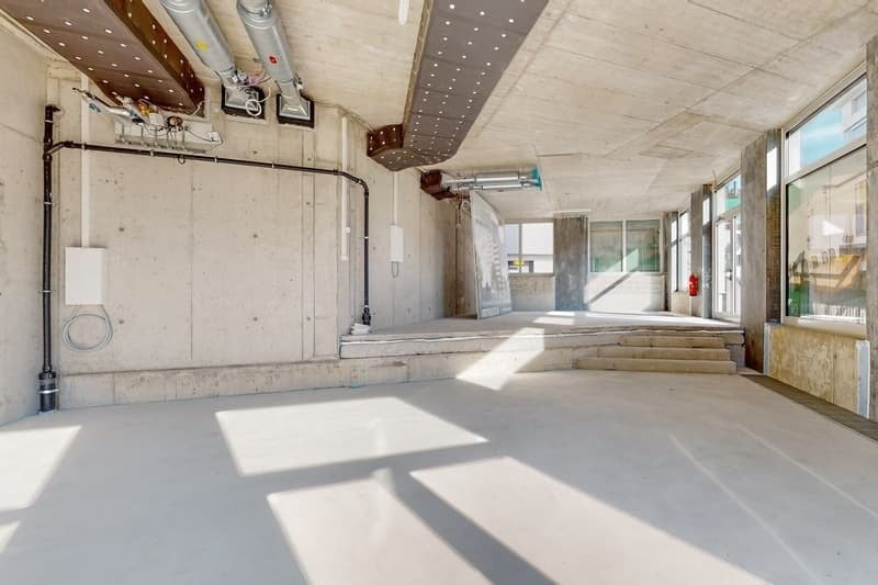 84m² commercial, photo 2 of 6