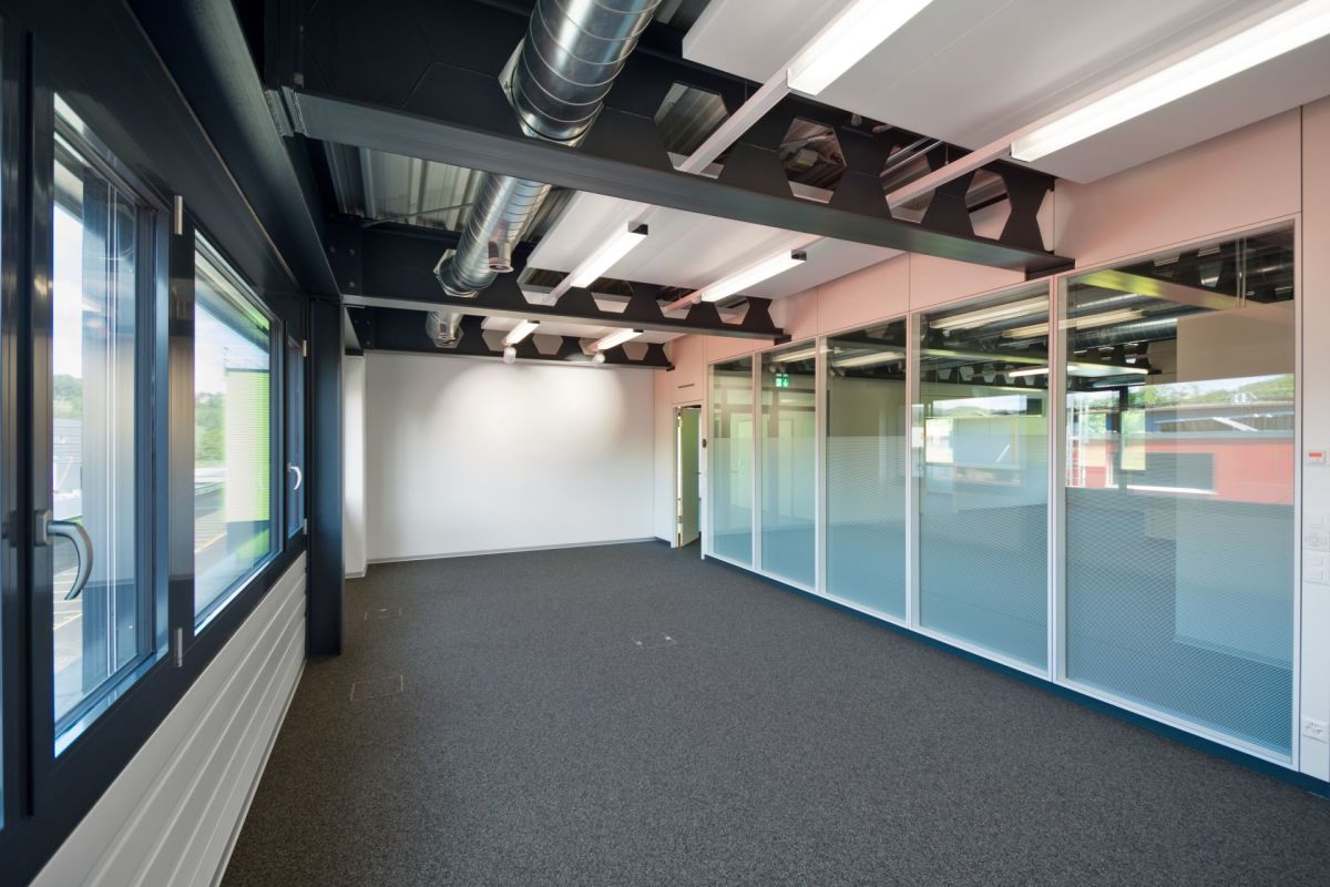 270m² studio
