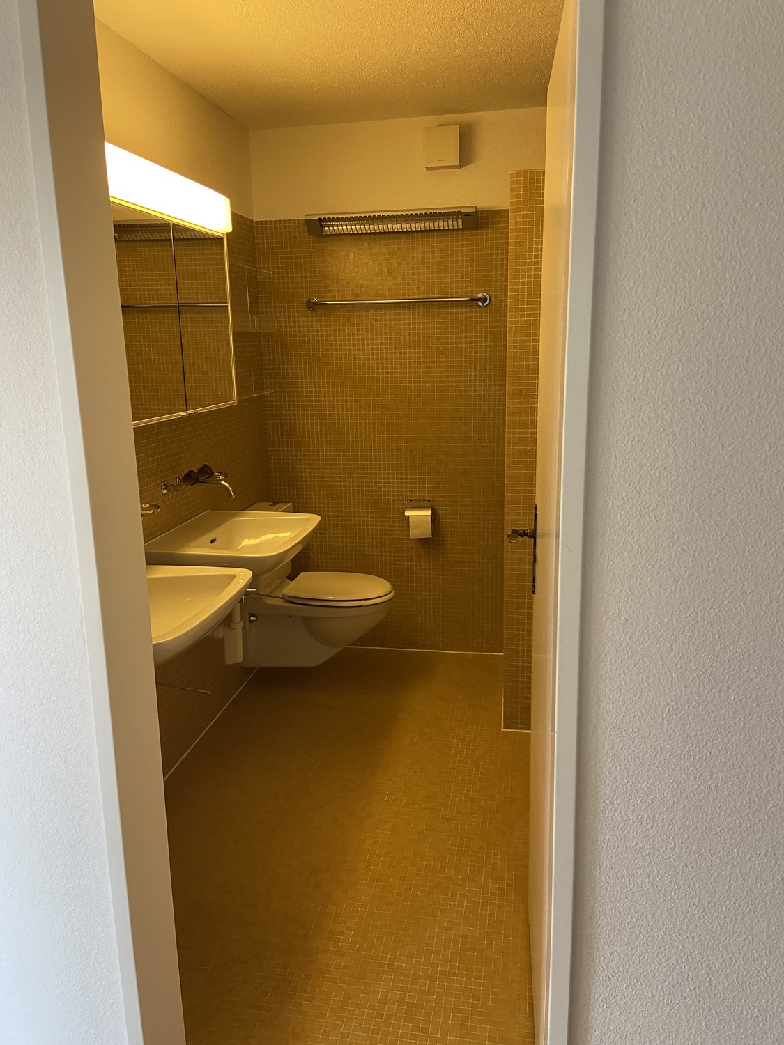 5 rooms apartment, photo 9 of 10