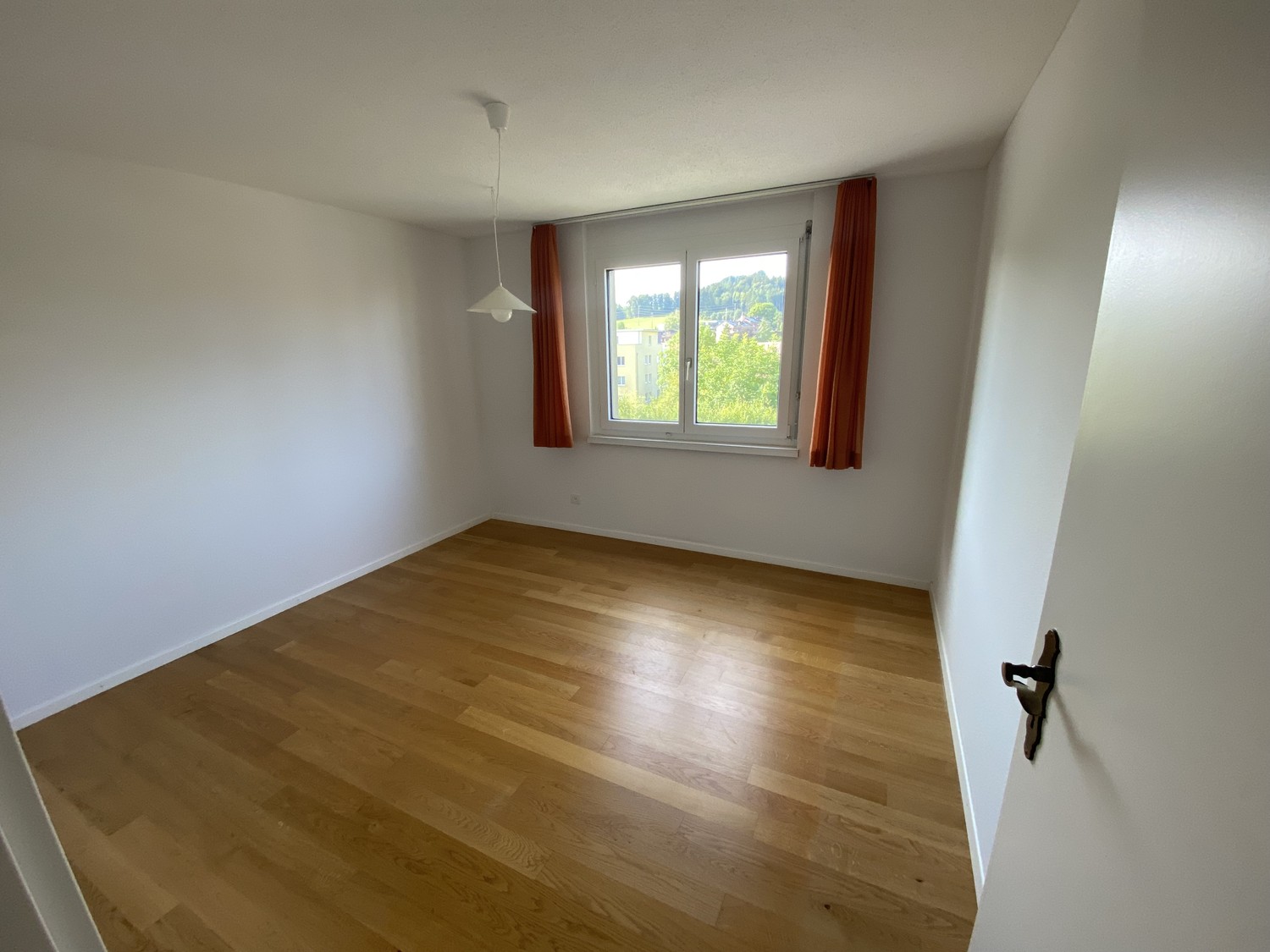 5 rooms apartment, photo 5 of 10