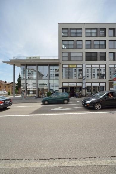 550m² shop