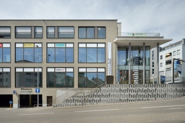 550m² shop