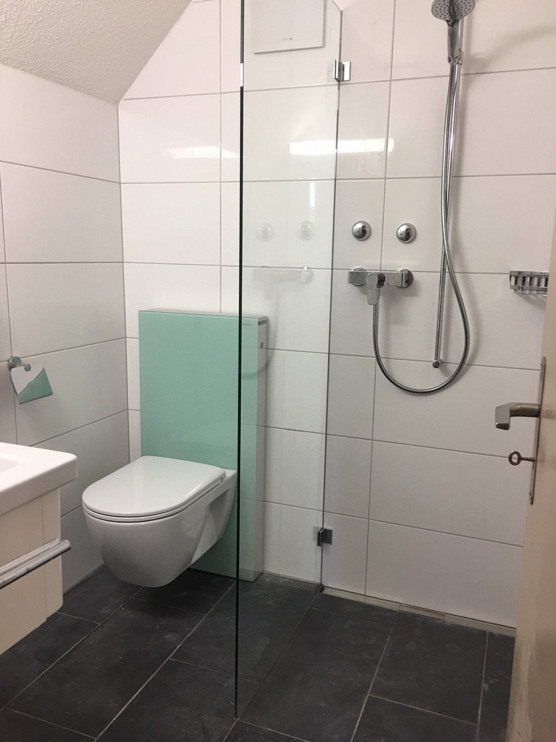 5 rooms apartment
