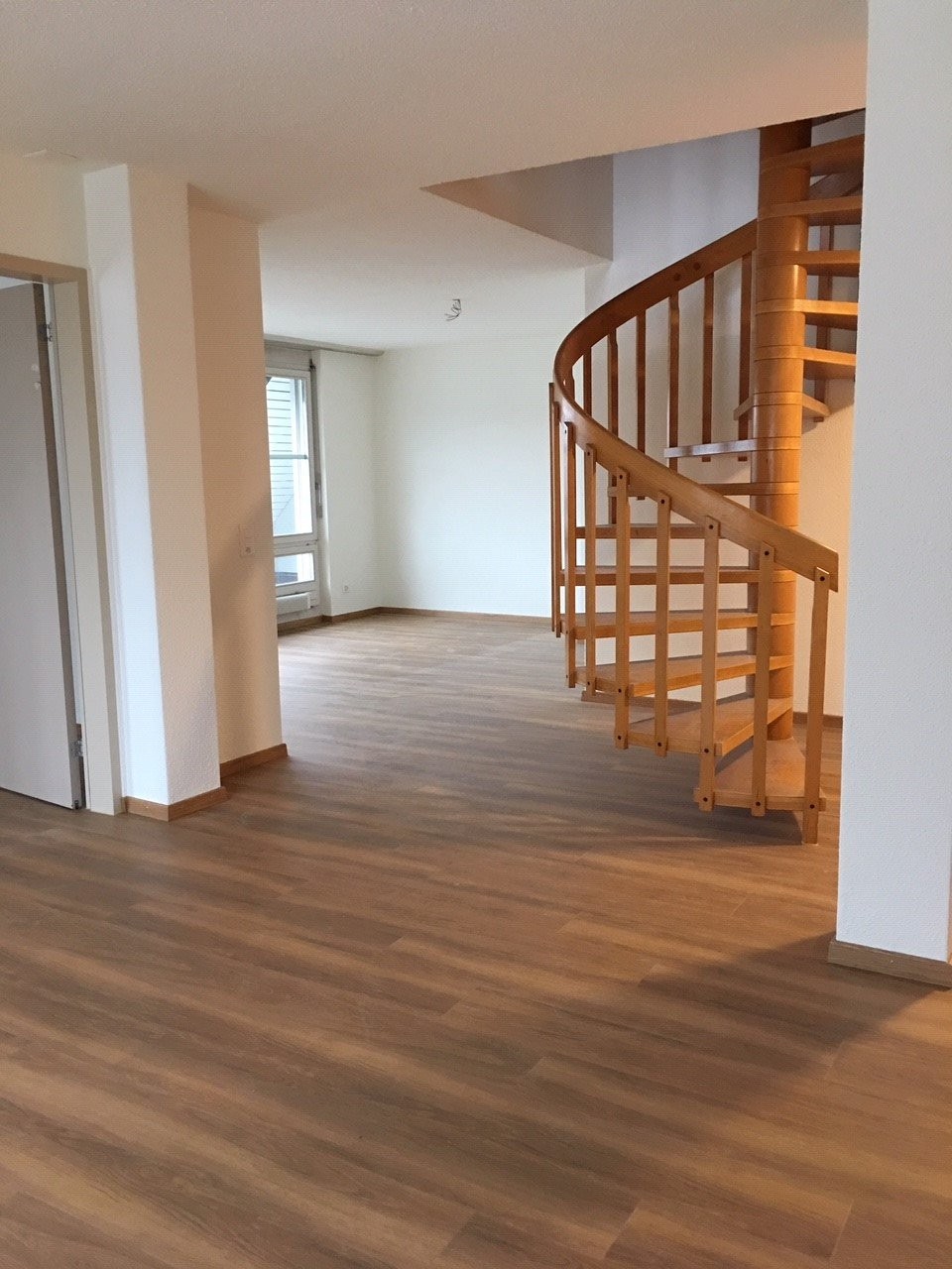 5 rooms apartment
