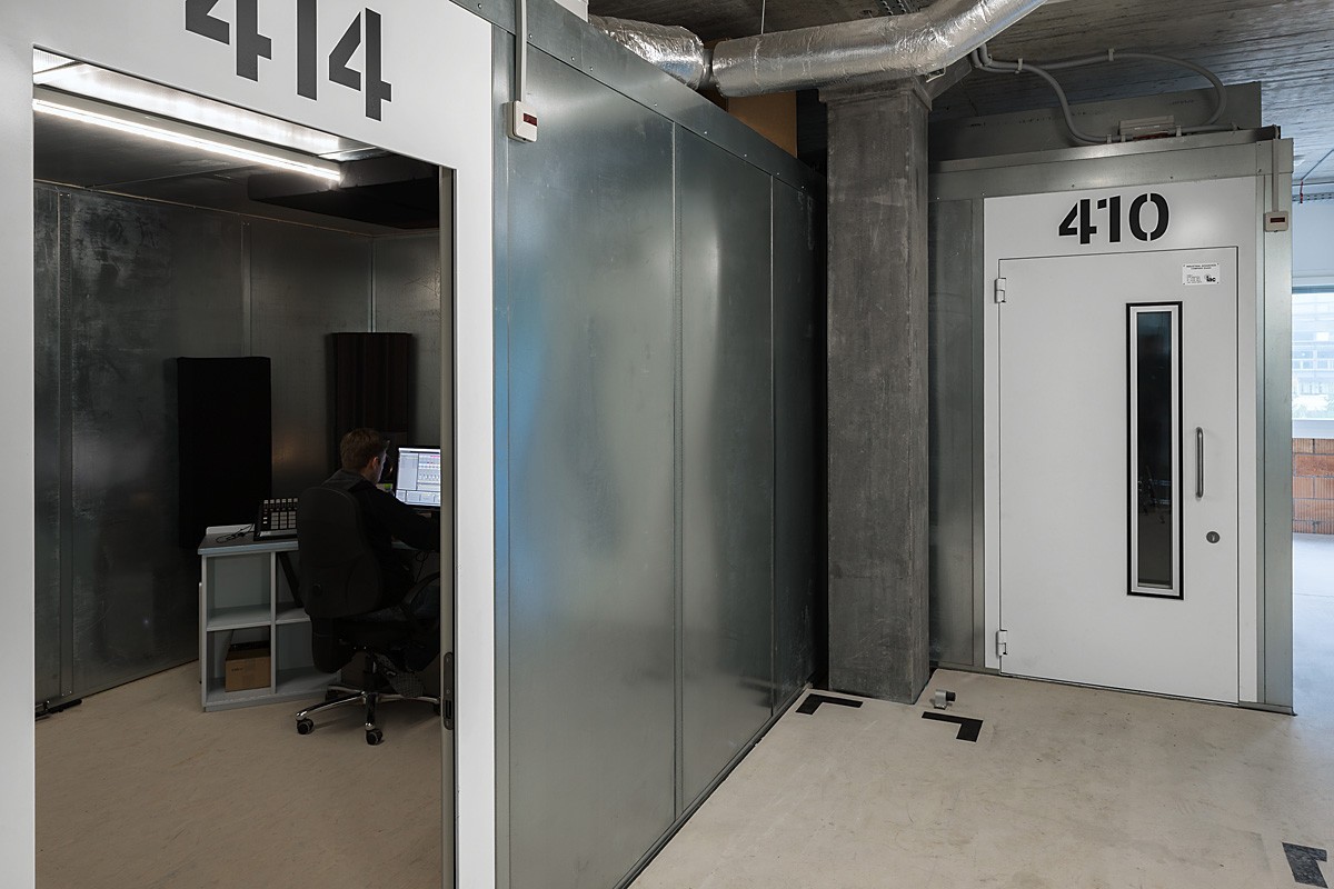 Atelier, photo 3 of 3