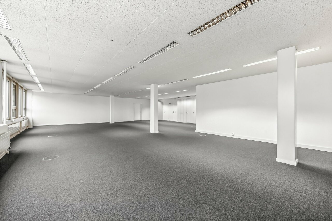 142m² bureau
