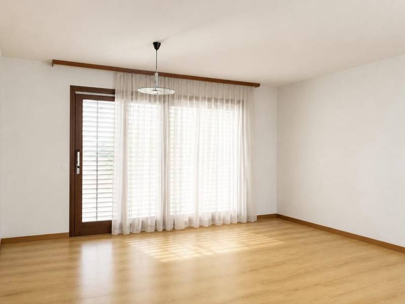 4 rooms apartment, photo 3 of 4