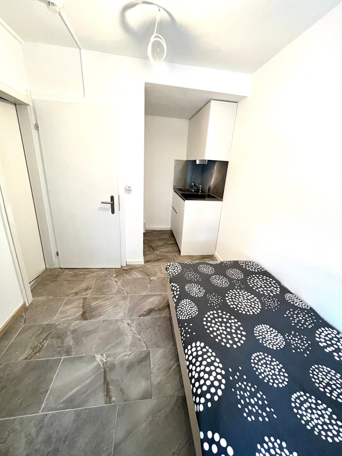 1 room studio