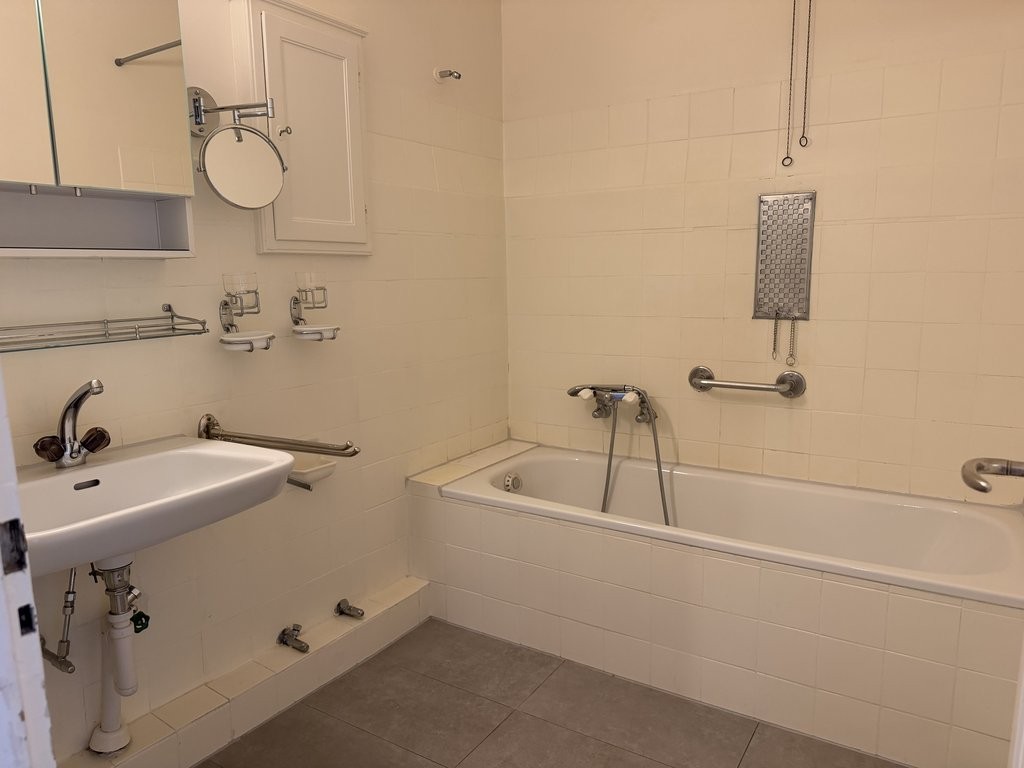 4 rooms apartment, photo 9 of 9