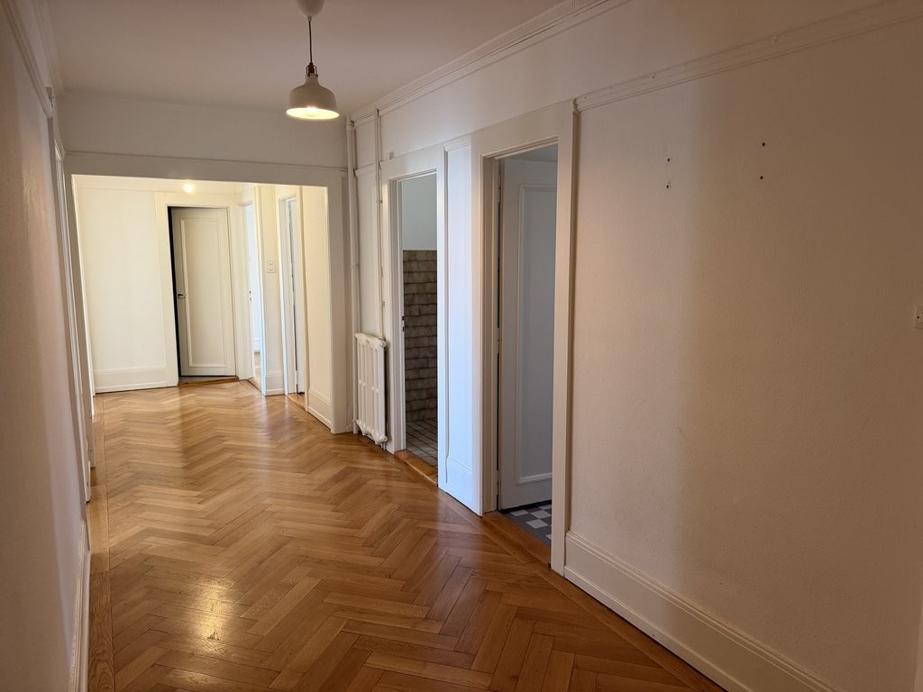 4 rooms apartment, photo 3 of 9