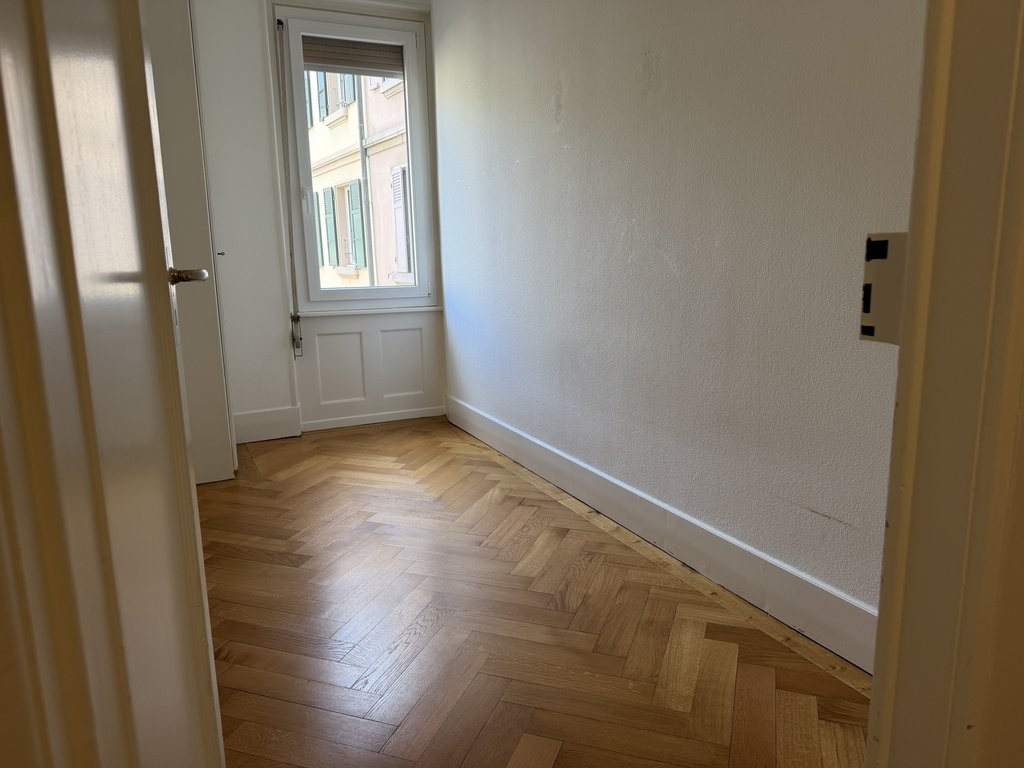 4 rooms apartment, photo 7 of 9