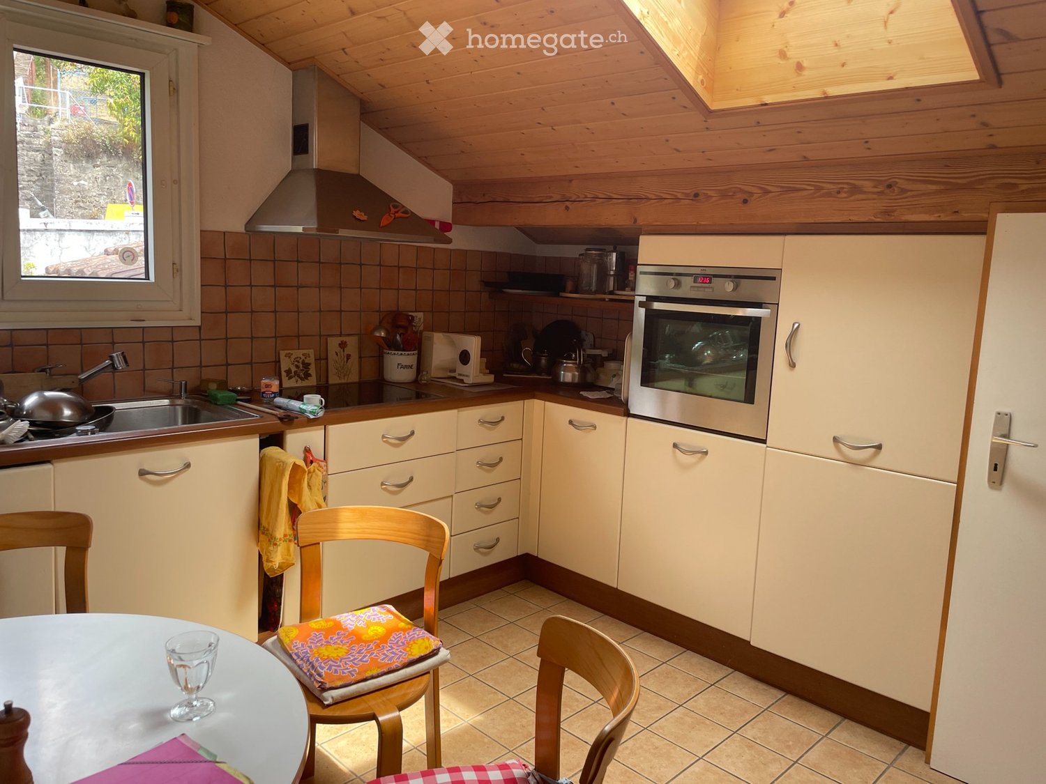 1 room single room