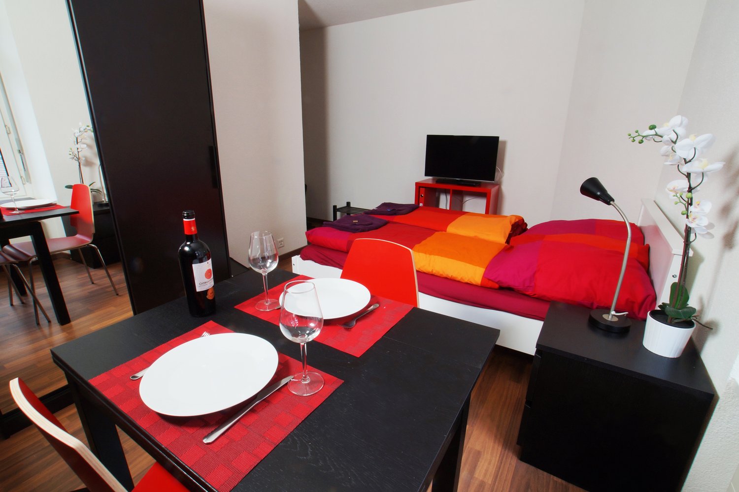 1 room furnished flat, photo 1 of 10