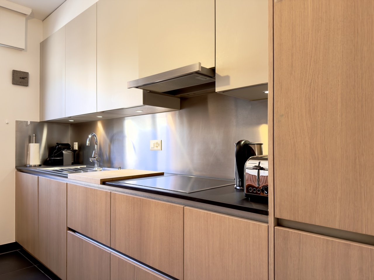 5 rooms apartment