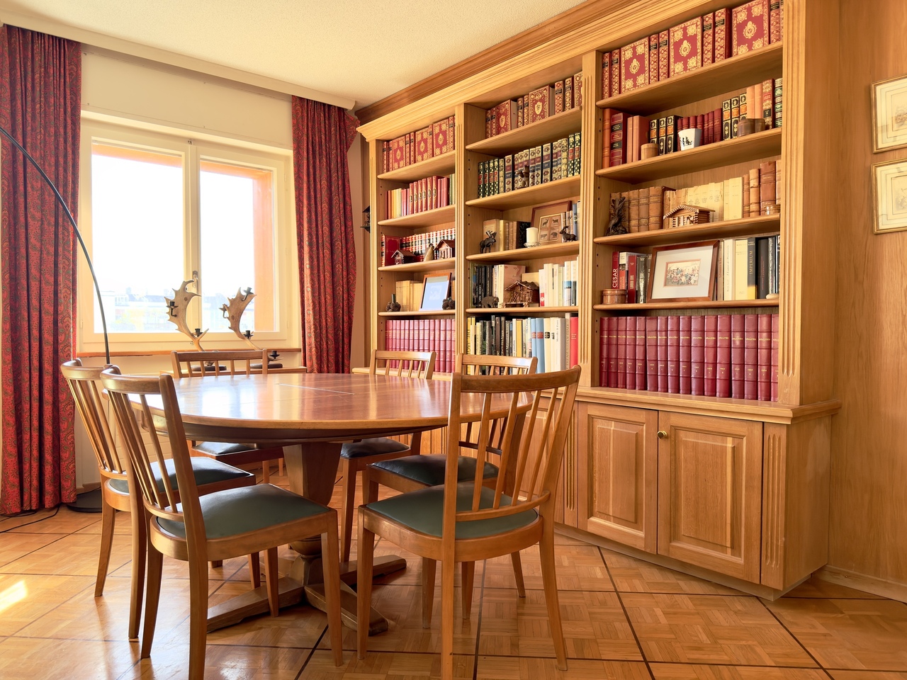5 rooms apartment
