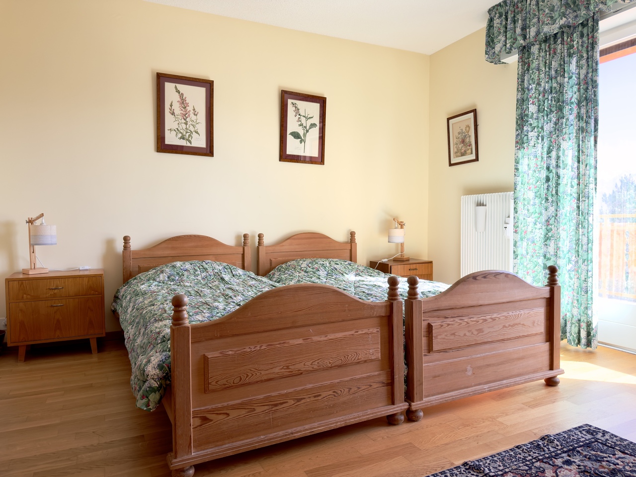 5 rooms apartment