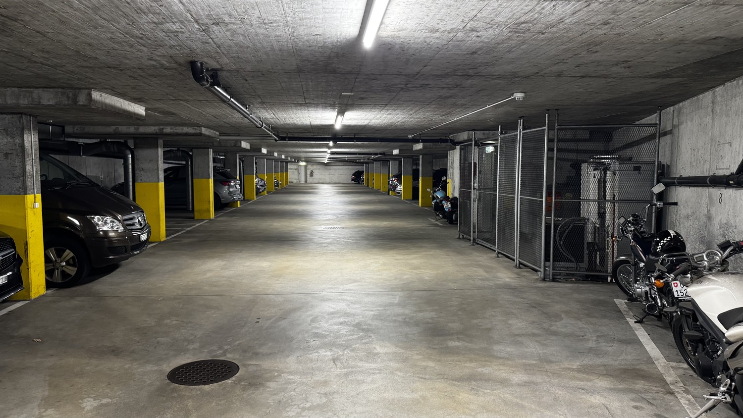 Underground slot, photo 1 of 2