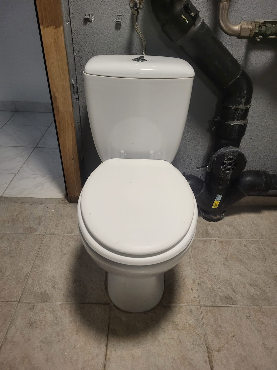 75m² commerciale