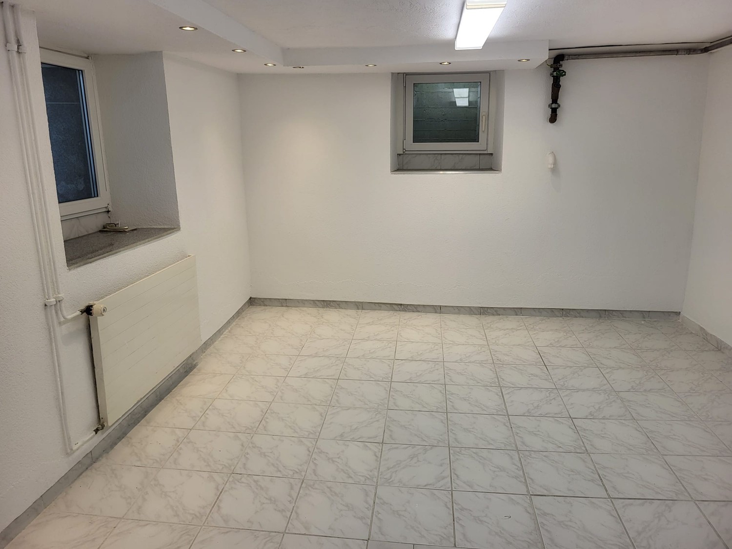 75m² commerciale