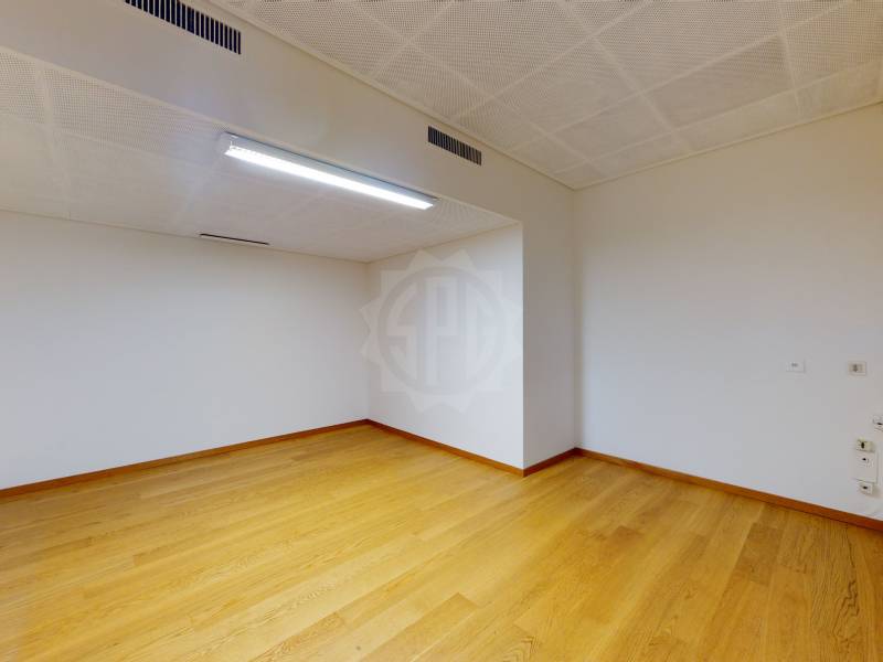 432m² office, photo 4 of 10