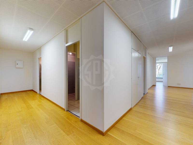 432m² office, photo 8 of 10