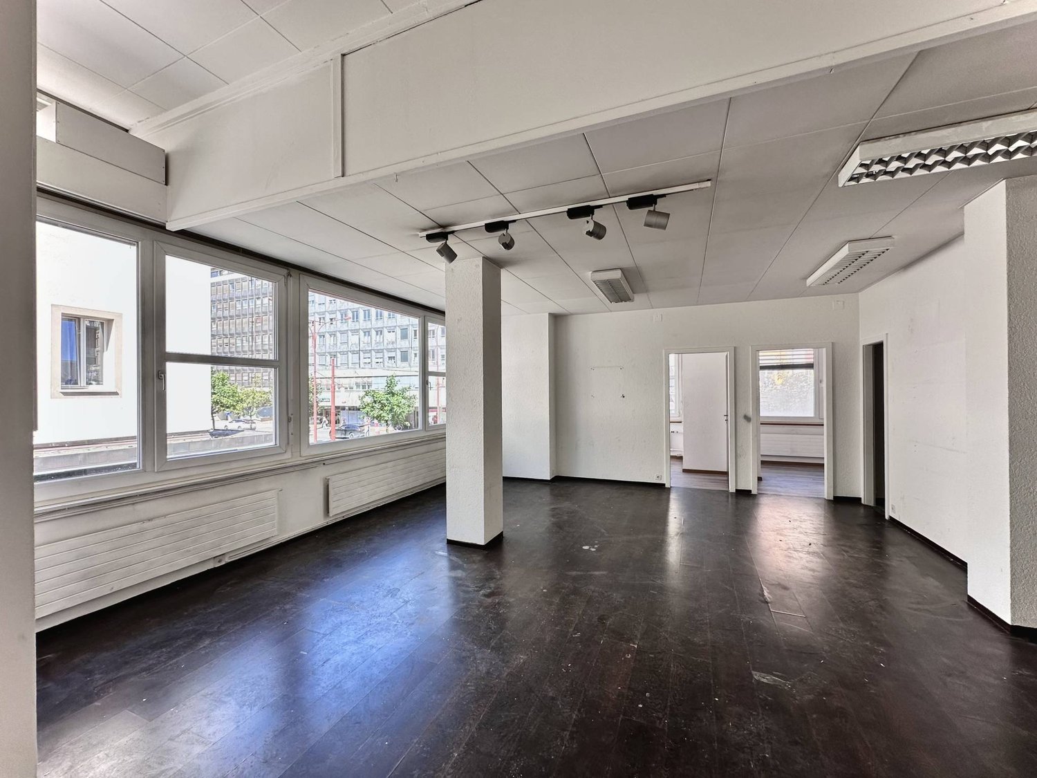 128m² Büro