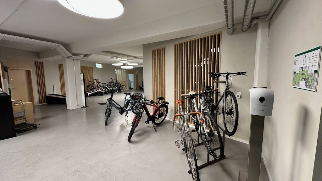 872m² commercial, photo 5 of 6