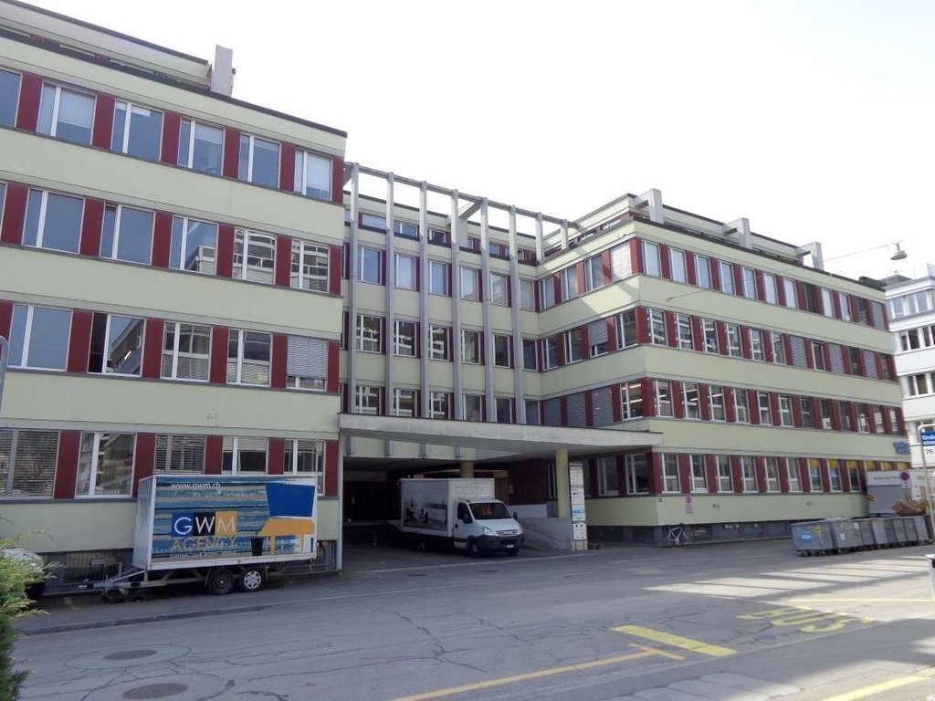 872m² commercial, photo 1 of 6