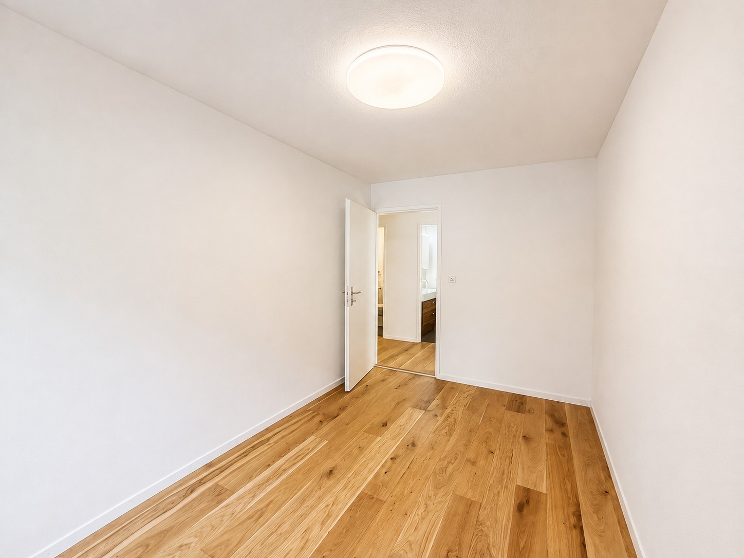 4 rooms apartment, photo 10 of 10