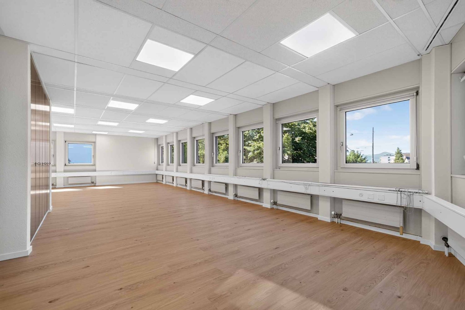 80m² office, photo 2 of 6