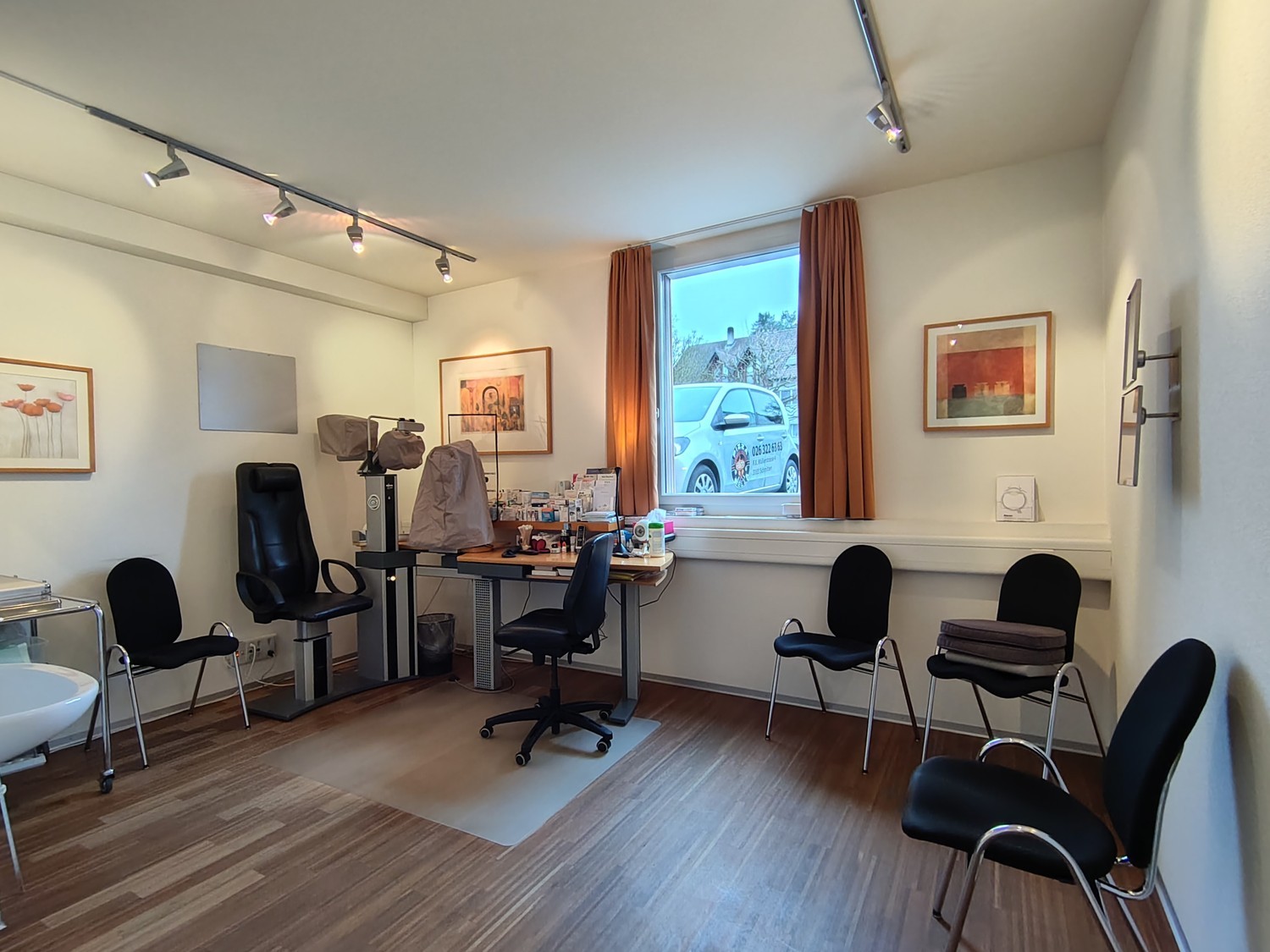 148m² commercial, photo 2 of 9