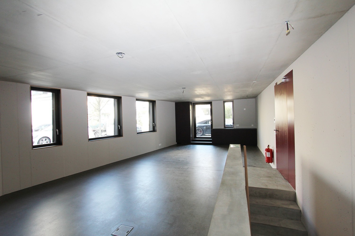 106m² commercial, photo 2 of 7