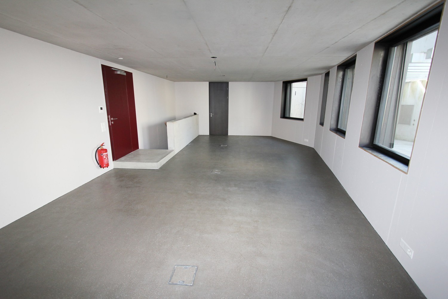106m² commercial, photo 3 of 7
