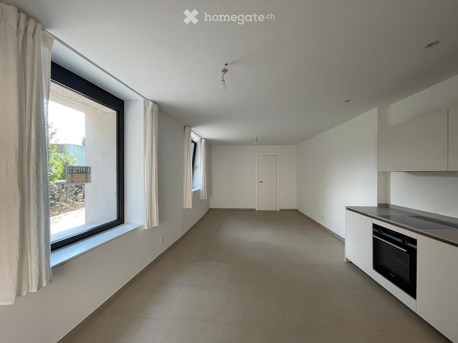 5 rooms apartment