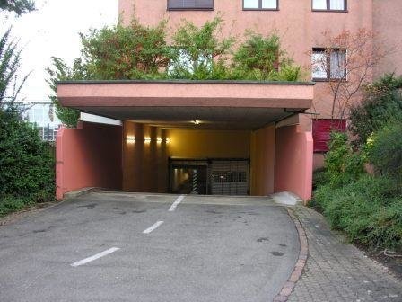 Posti auto coperti per biciclette