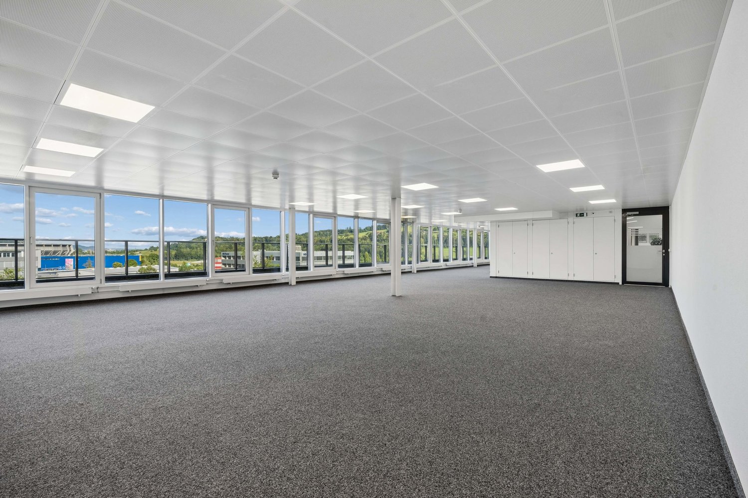 386m² office, photo 4 of 9
