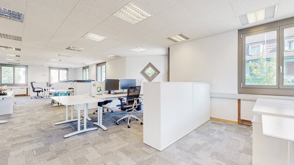 330m² office, photo 3 of 10