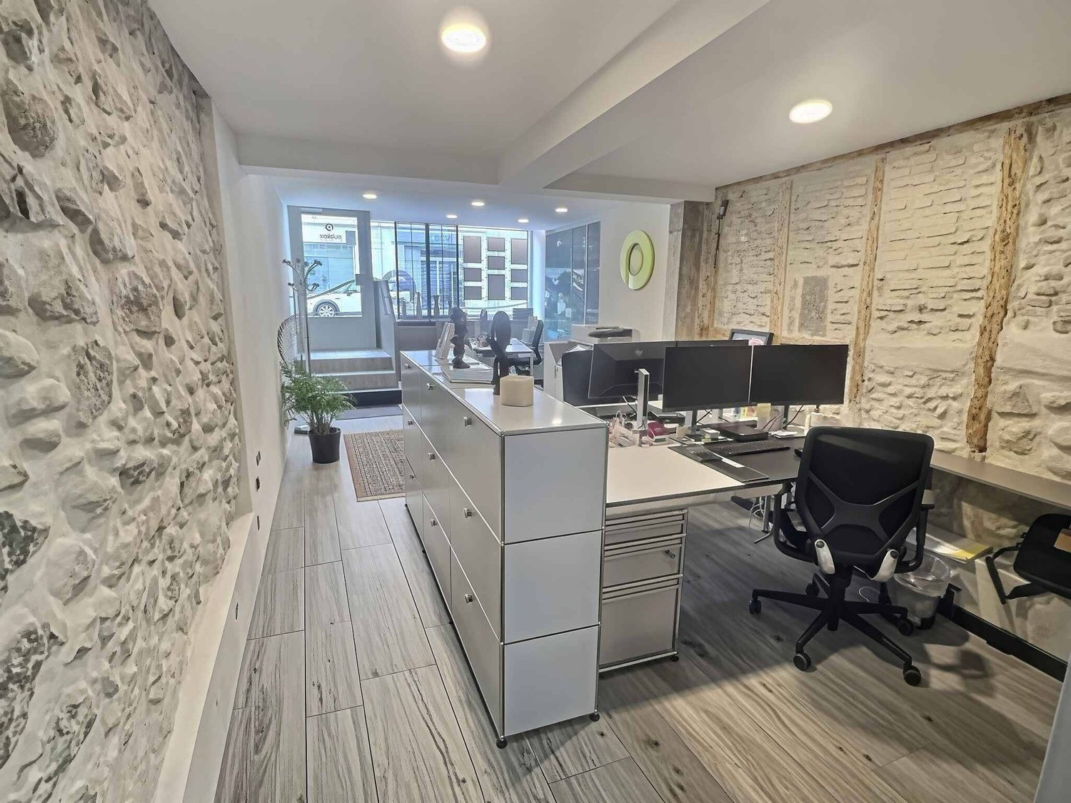 60m² office, photo 1 of 4