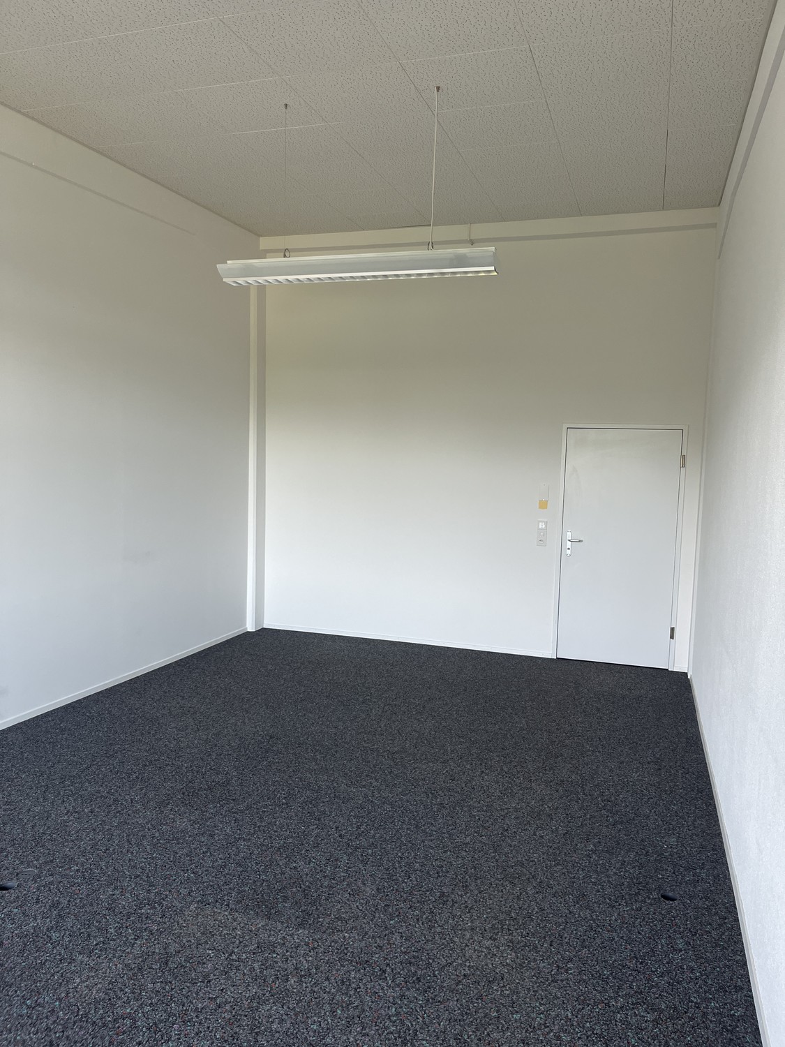 40m² commercial, photo 2 of 3