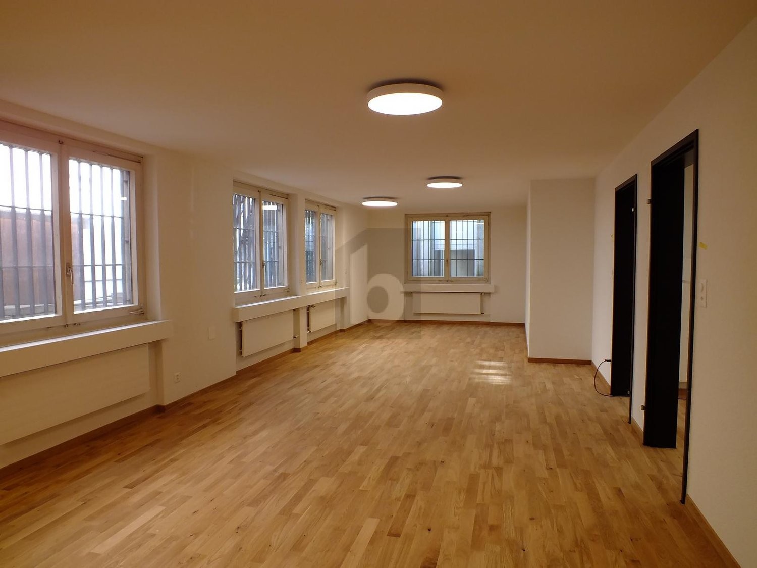 15 rooms multi family house, photo 4 of 4