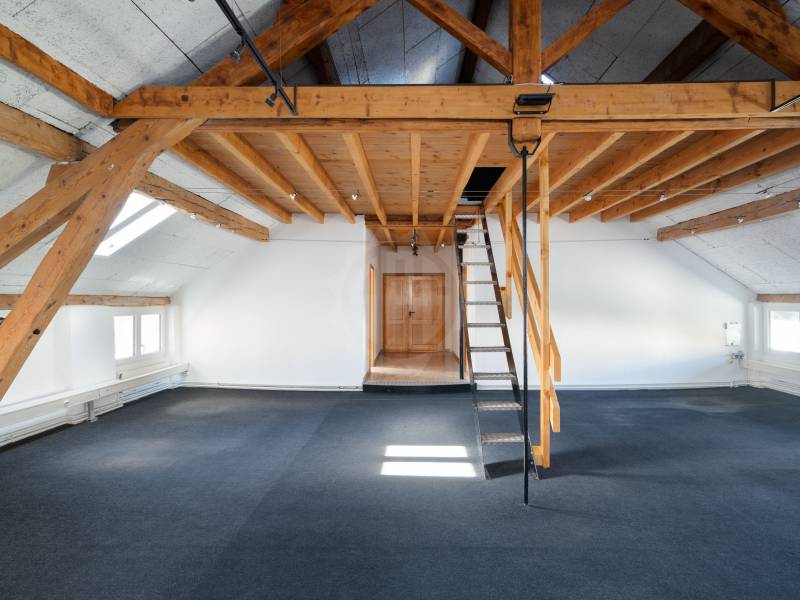 192m² office, photo 2 of 7