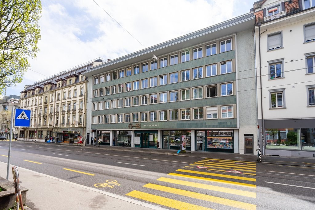 166m² commerciale