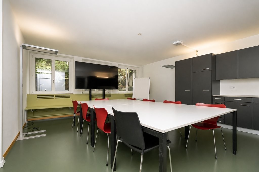 166m² commerciale