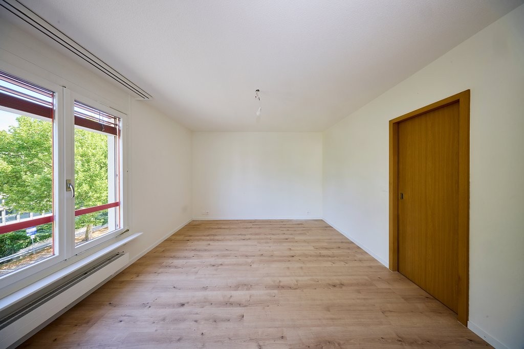 5 rooms apartment