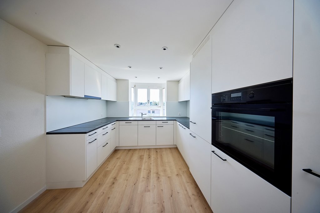 5 rooms apartment