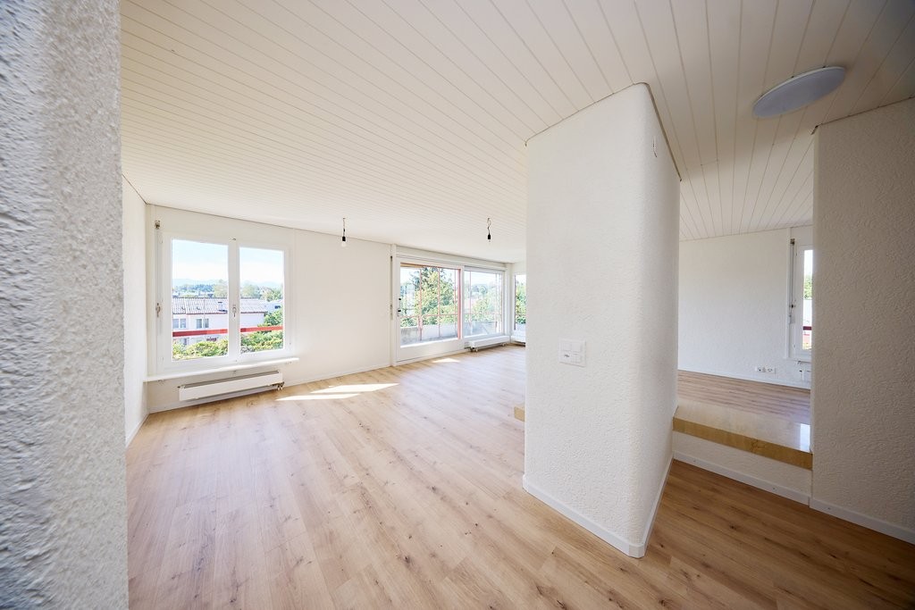 5 rooms apartment