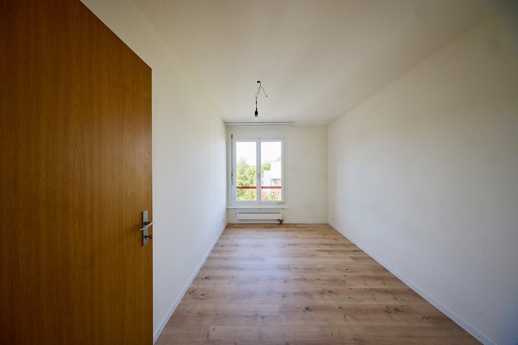 5 rooms apartment
