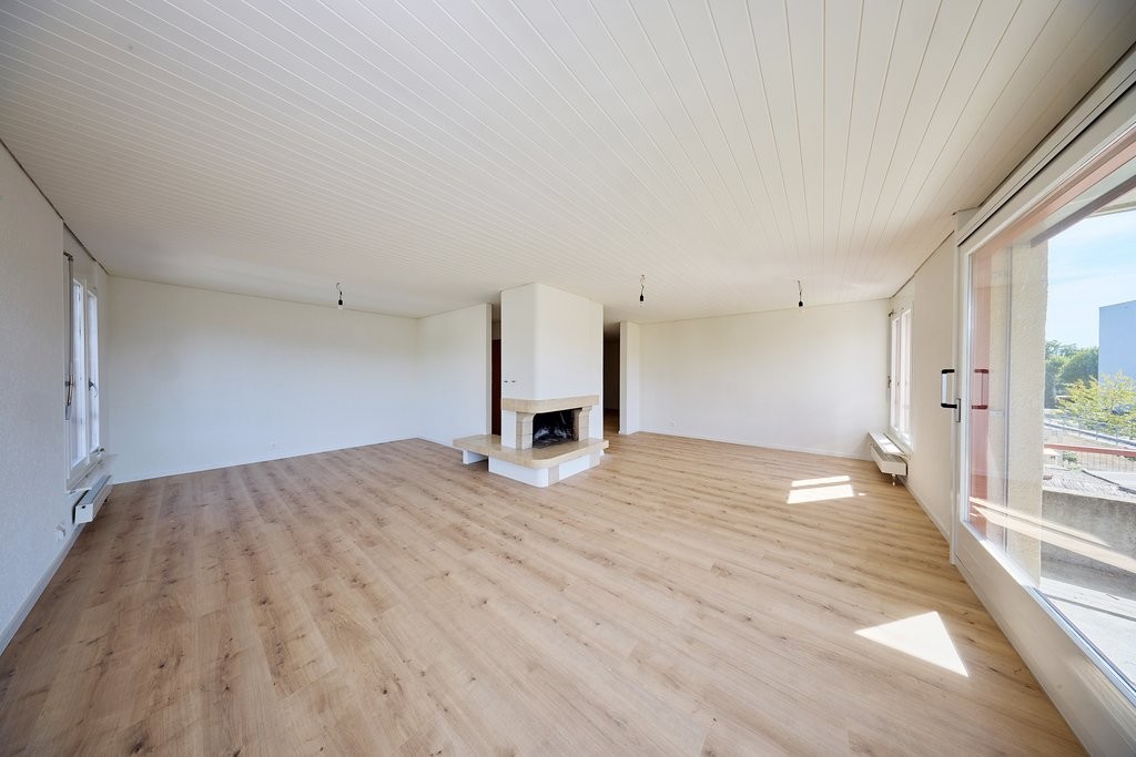 5 rooms apartment