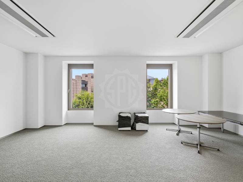 960m² office, photo 5 of 10